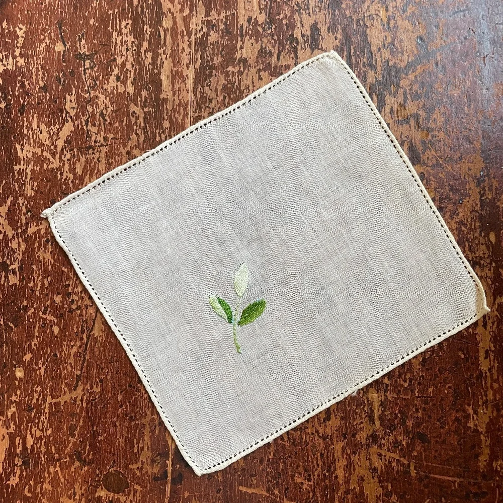 vintage linen napkins - Picture 4 of 12